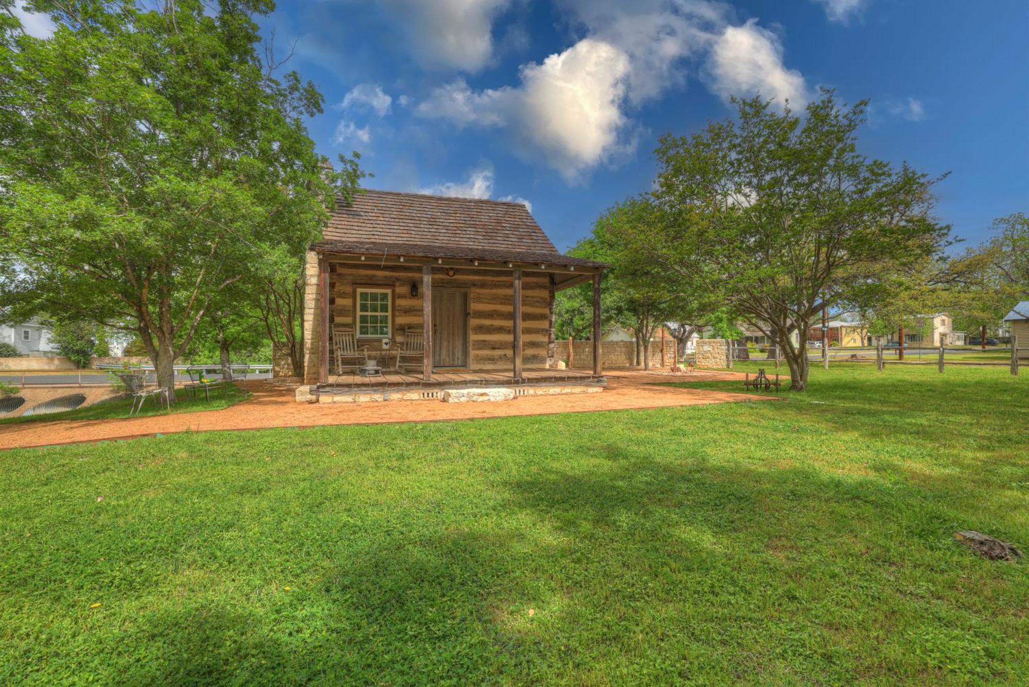 Town Creek Cabin Walk To Main St Villa Fredericksburg Exterior foto